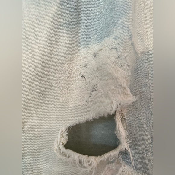 Never worn J Brand distressed jeans - Picture 5 of 5